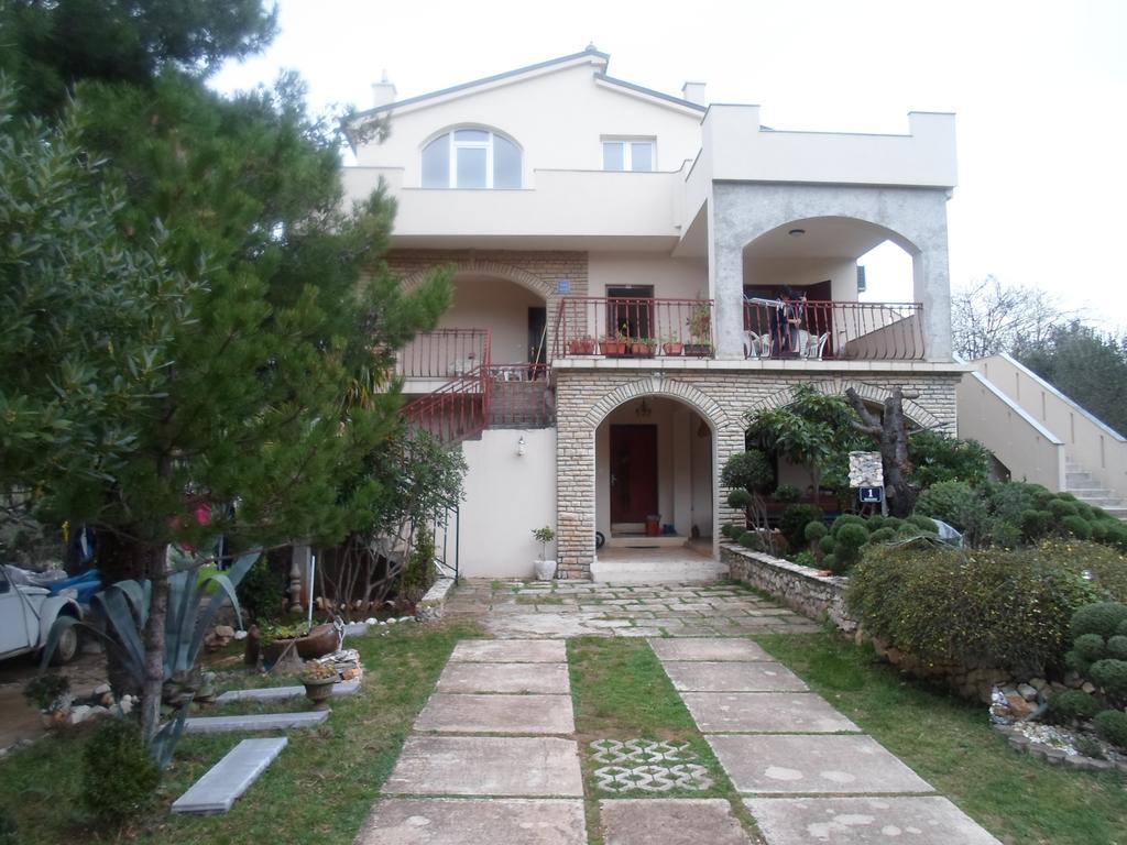 Apartments Davor Jadrtovac Exterior foto