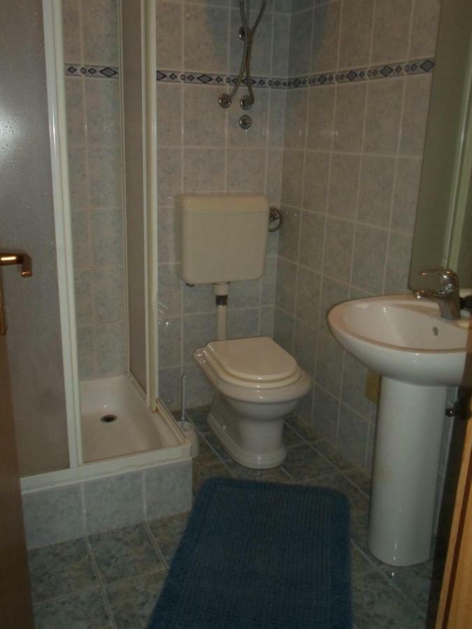 Apartments Davor Jadrtovac Habitación foto